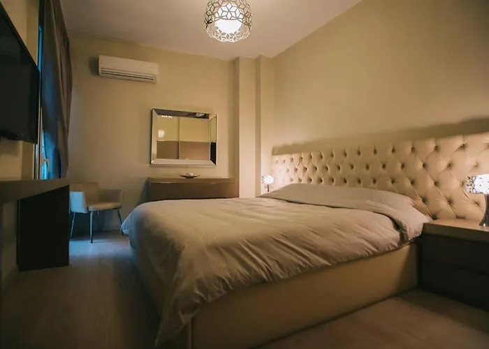 A Stylish Apartment In The Center Of Kastoria